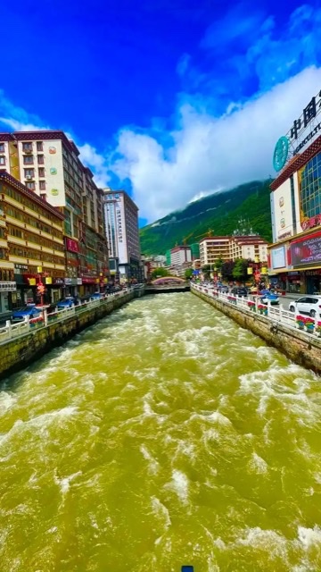 川西小环线:一场专为老年人打造的心灵与健康之旅 川西小环线:一场专为老年人打造的心灵与健康之旅