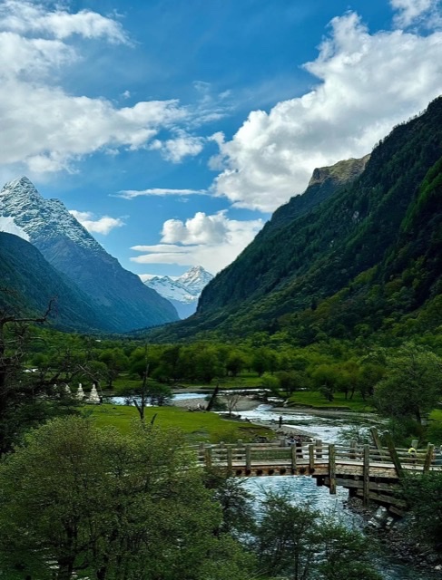 川西小环线:一场专为老年人打造的心灵与健康之旅 川西小环线:一场专为老年人打造的心灵与健康之旅