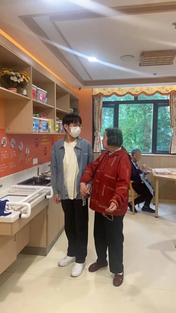 从困境到曙光:养老服务人才发展的逆袭之路 从困境到曙光:养老服务人才发展的逆袭之路