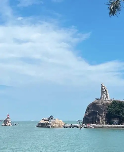 厦门:在海风与茶香里,遇见适合老人的“慢游与康养” 厦门:在海风与茶香里,遇见适合老人的“慢游与康养”