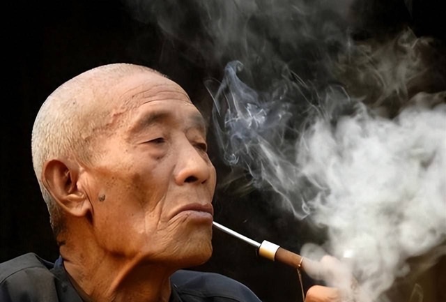 老年人“软化血管”别瞎试!真相是:做好这4招,比偏方靠谱10倍 老年人“软化血管”别瞎试!真相是:做好这4招,比偏方靠谱10倍