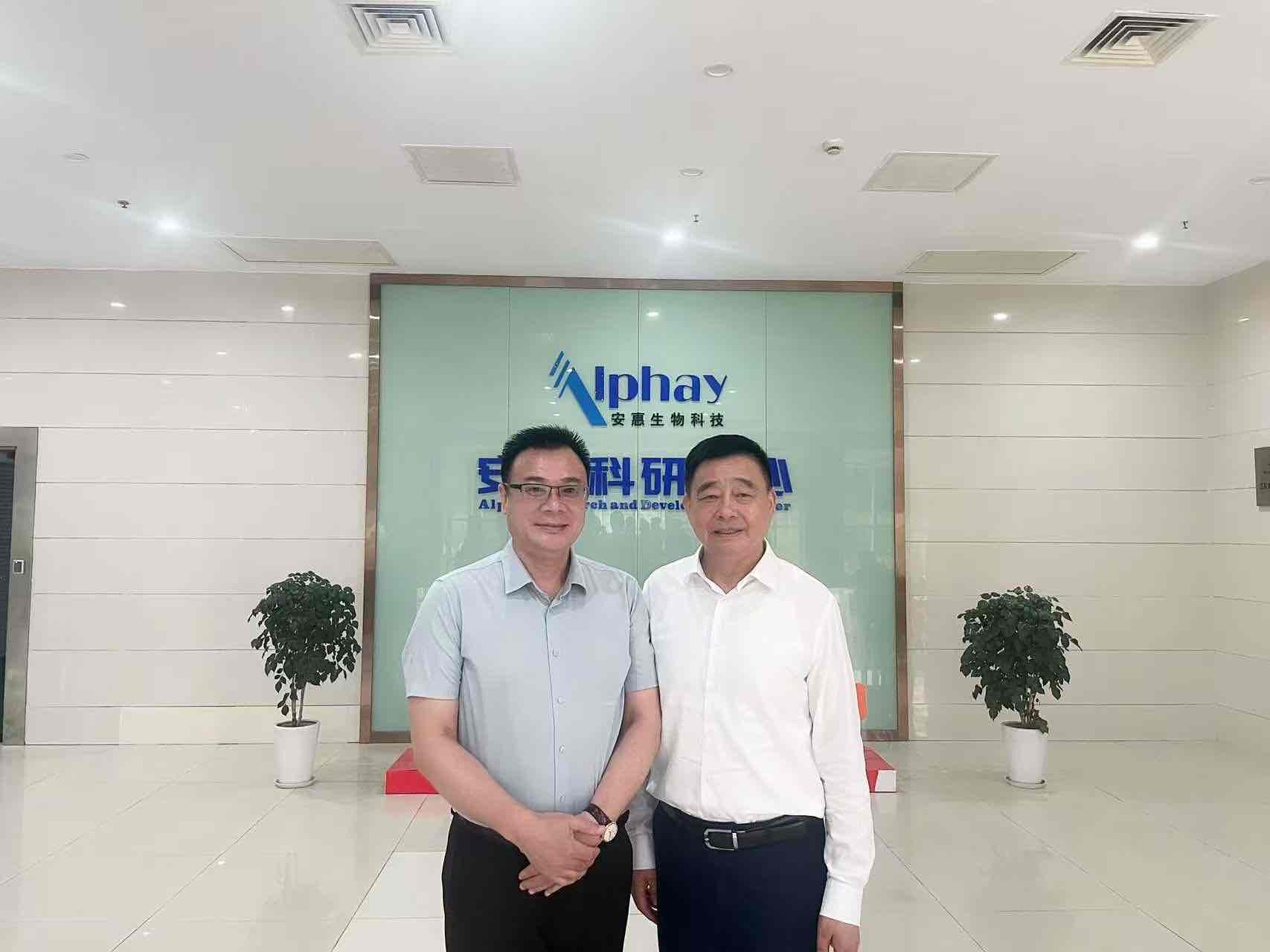 弘扬“强毅力行”精神 省委统战部社团负责人研修在南通举行(南通篇) 弘扬“强毅力行”精神 省委统战部社团负责人研修在南通举行(南通篇)