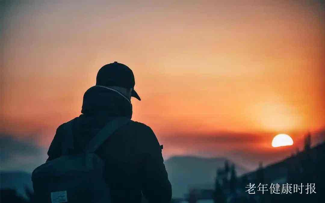 活在瞬间:于无意义中雕刻永恒 活在瞬间:于无意义中雕刻永恒