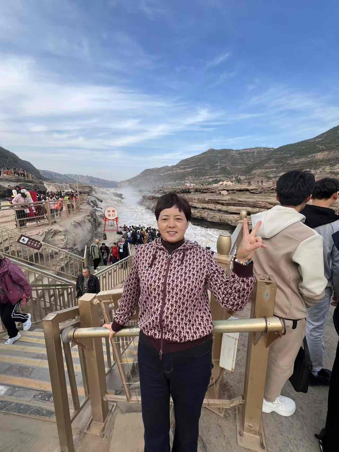 壶口听涛:为银发之旅铺就美好与震撼的旅程 壶口听涛:为银发之旅铺就美好与震撼的旅程