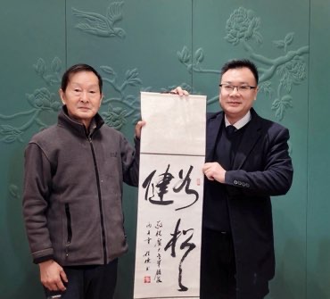 ��ʮ����������� һ֧����д������һ��������Ϊʱ�����ּ���