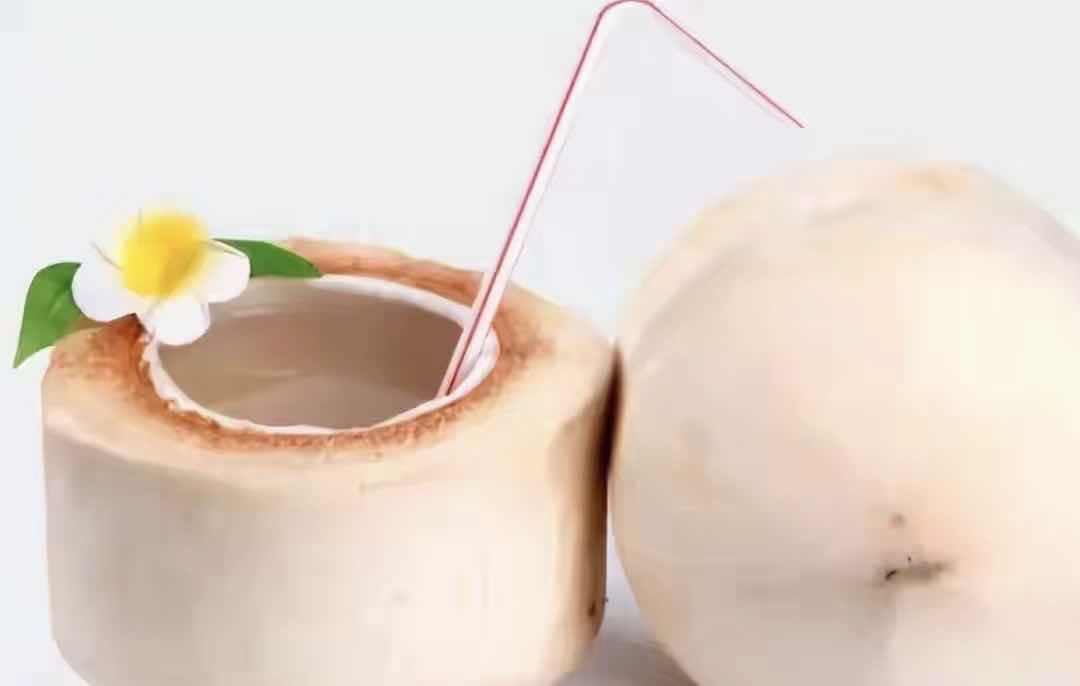 100%纯天然椰子水竟掺水加糖 ,中老年健康消费需擦亮双眼 100%纯天然椰子水竟掺水加糖 ,中老年健康消费需擦亮双眼