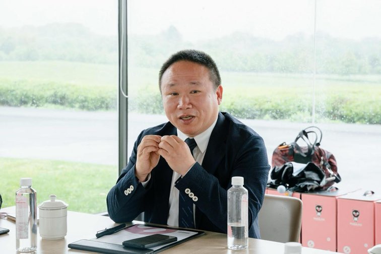 �Ǹ���Ұ������ͬ�У��ɱ�������ѧУ�ѻ�𻪽��� ��̽ũ��·��