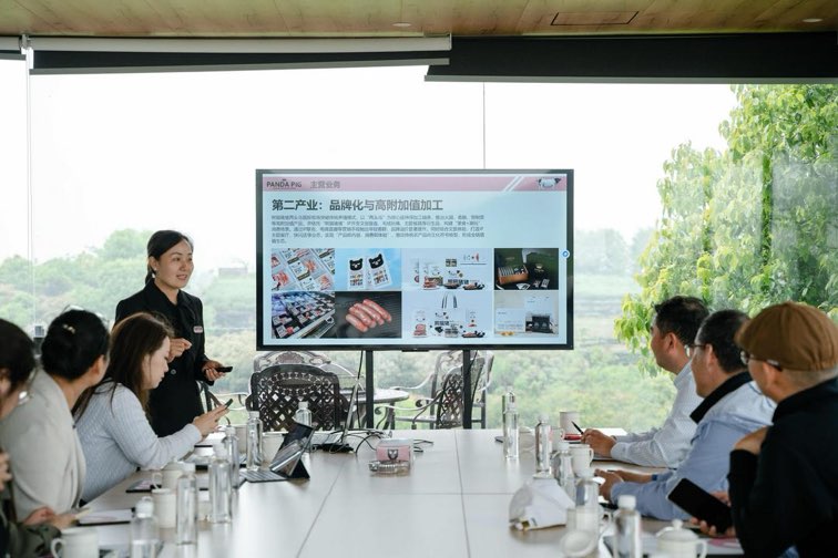 �Ǹ���Ұ������ͬ�У��ɱ�������ѧУ�ѻ�𻪽��� ��̽ũ��·��